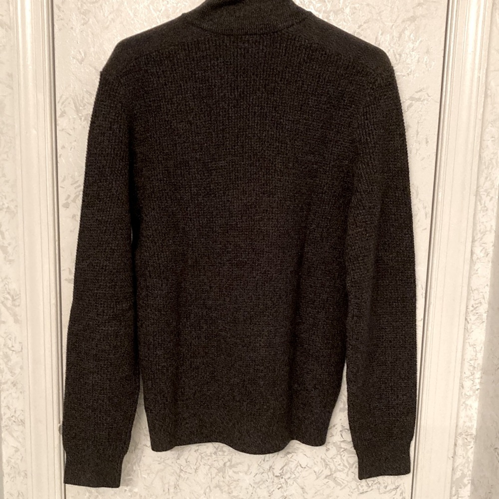 Theory Men's grey 1/4 zip sweater. Super soft knit - Picture 4 of 6